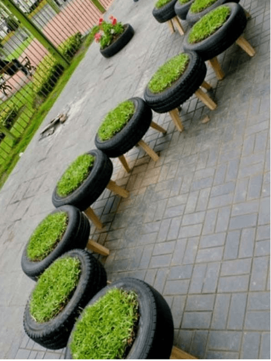 כיסאות דשא מצמיגים