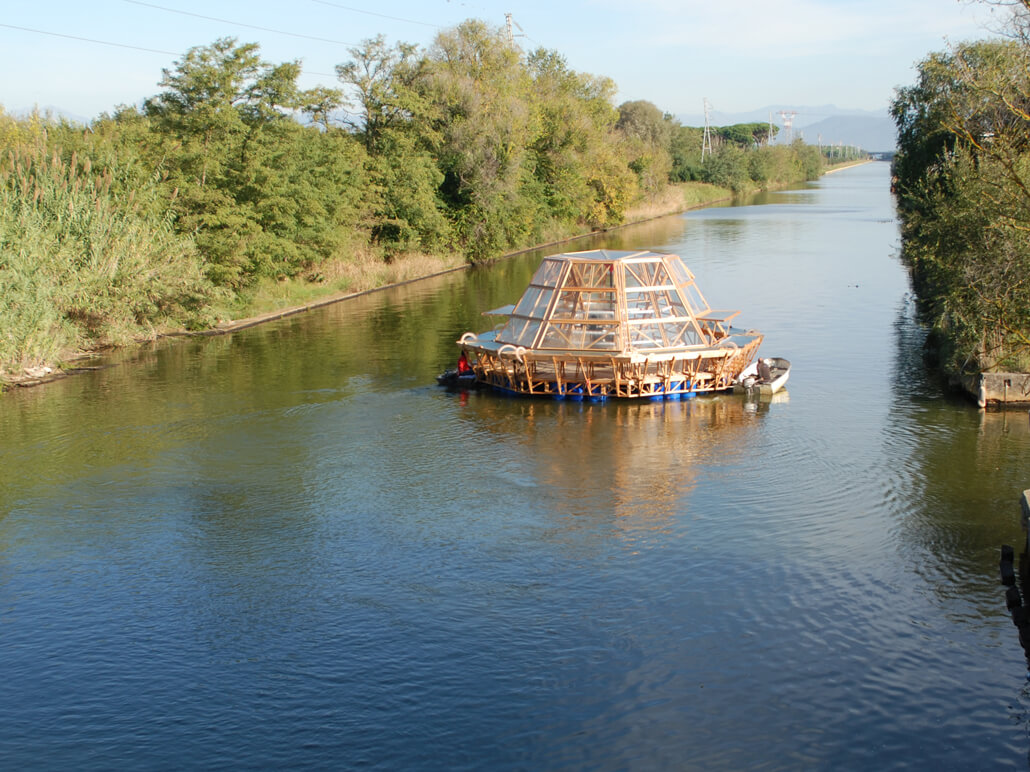 הידרופוניקה צפה - דוברת המדוזה